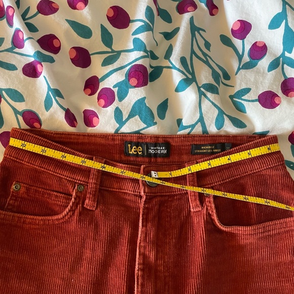 Lee Vintage Modern High Rise Straight Leg Ankle Corduroy Pants - Picture 9 of 13